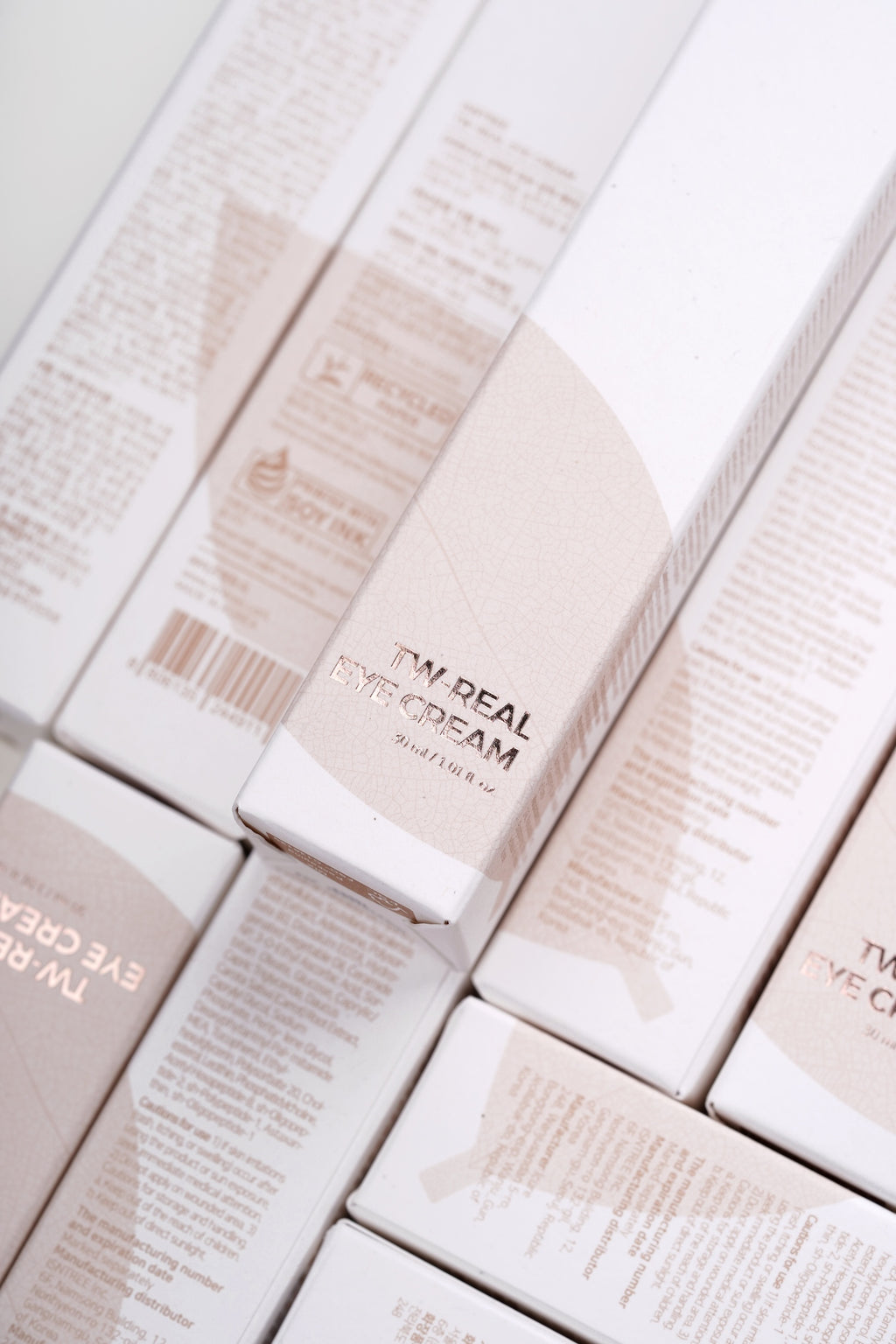 Isntree — TW-Real Eye Cream — 30ml